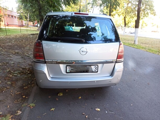 Opel Zafira B, 7 мест, 2007 г.