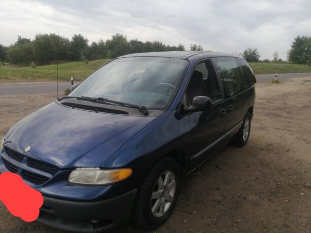 Chrysler Voyager III, 7 мест, 2000 г.