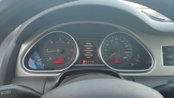 Audi Q7 4L, 7 мест, 2007 г.