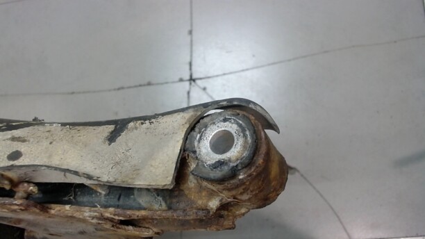 Рычаг подвески для Mercedes-Benz E-Класс W124, S124, C124, A124 1984-1997