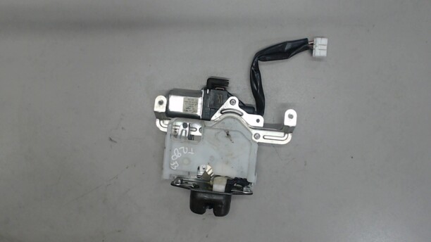 Замок крышки багажника для Honda Accord VII 2002 - 2006