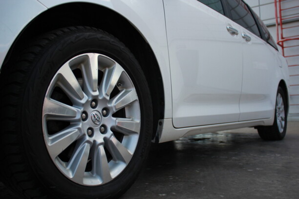 Toyota Sienna III (XL30), 7 мест, 2013 г.