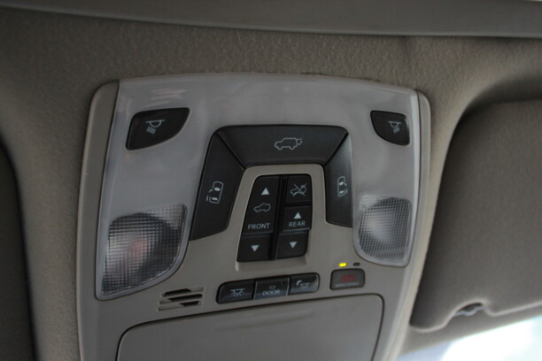 Toyota Sienna III (XL30), 7 мест, 2013 г.