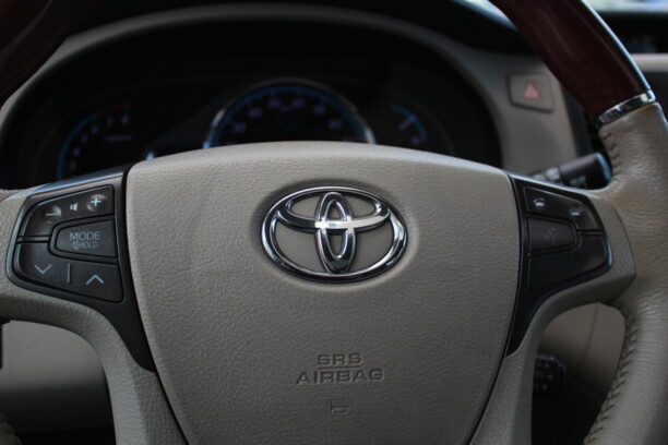 Toyota Sienna III (XL30), 7 мест, 2013 г.