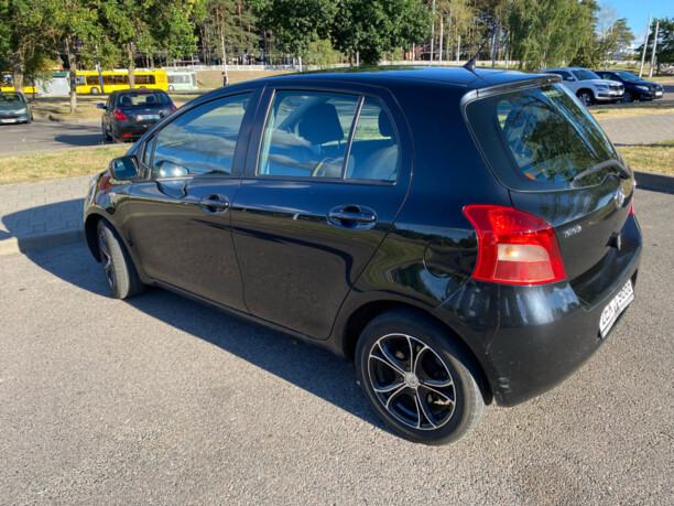 Toyota Yaris II (XP9), 2006 г.