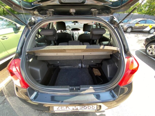 Toyota Yaris II (XP9), 2006 г.