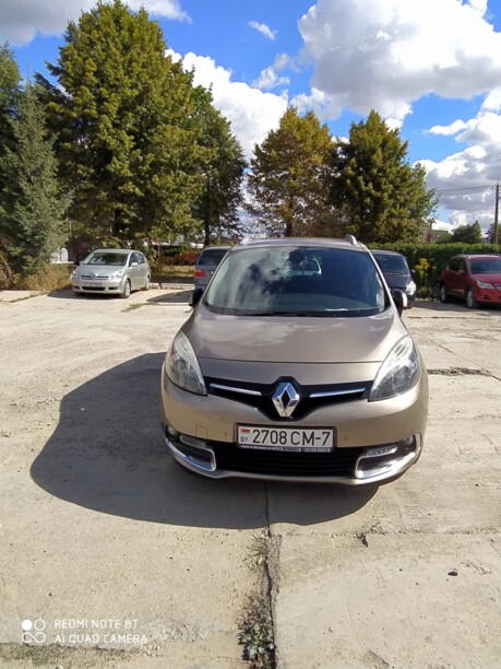 Renault Grand Scenic III · 2-й рестайлинг, 7 мест, 2015 г.