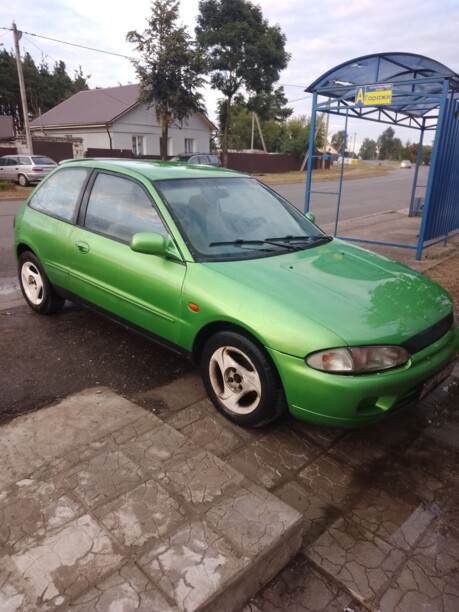 Mitsubishi Colt V, 1995 г.