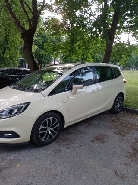 Opel Zafira C · Рестайлинг, 7 мест, 2019 г.