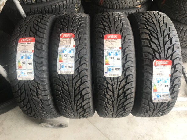 Легковые шины Petlas Glacier W661 215/55 R17 4 шт.