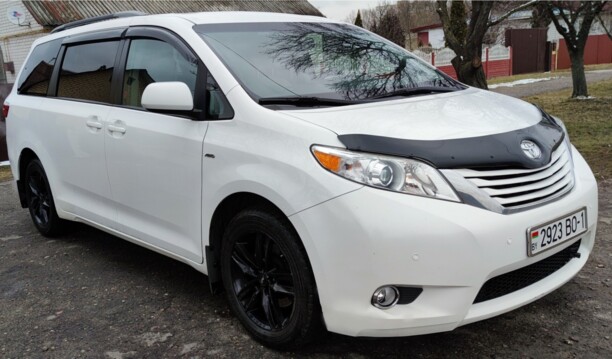 Toyota Sienna III (XL30) · Рестайлинг, 7 мест, 2016 г.