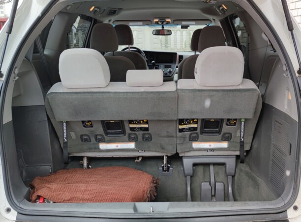 Toyota Sienna III (XL30) · Рестайлинг, 7 мест, 2016 г.