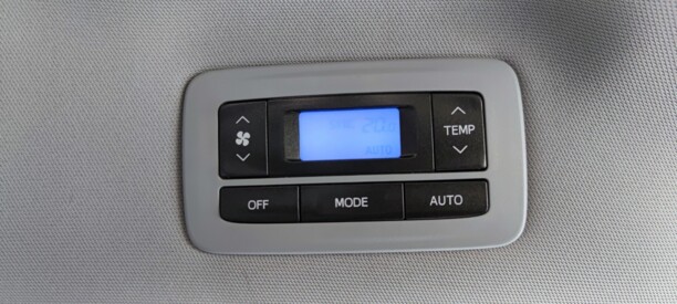 Toyota Sienna III (XL30) · Рестайлинг, 7 мест, 2016 г.