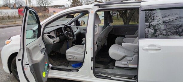Toyota Sienna III (XL30) · Рестайлинг, 7 мест, 2016 г.