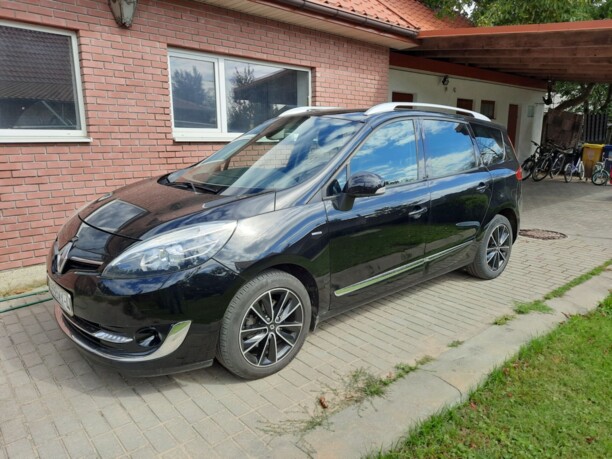 Renault Grand Scenic III · 2-й рестайлинг, 7 мест, 2013 г.