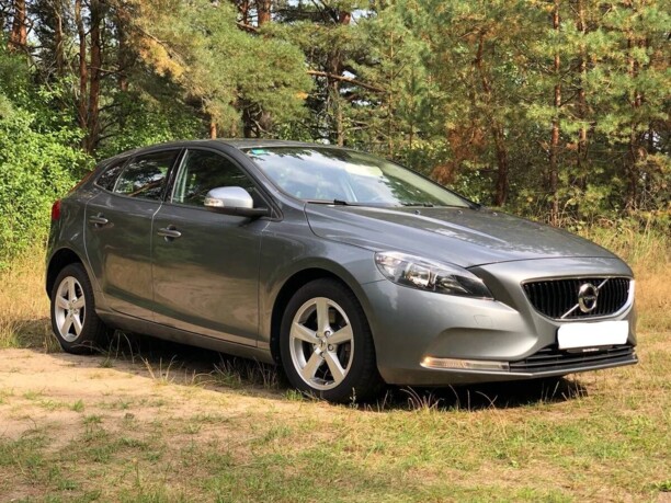 Volvo V40 II · Рестайлинг, 2017 г.