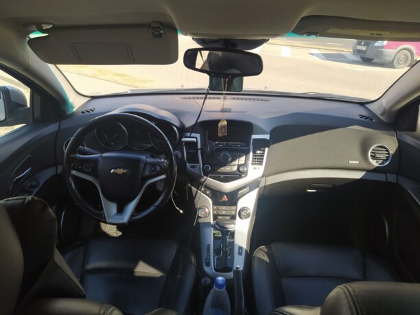 Chevrolet Cruze J300, 2011 г.