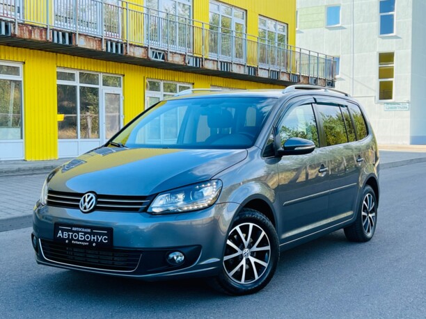 Volkswagen Touran II, 7 мест, 2016 г.