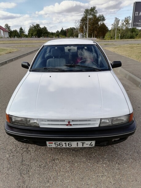 Mitsubishi Colt II, 1990 г.