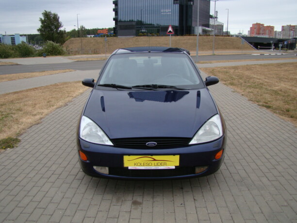 Ford Focus I · Рестайлинг, 2001 г.