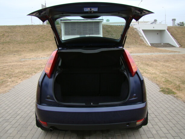 Ford Focus I · Рестайлинг, 2001 г.