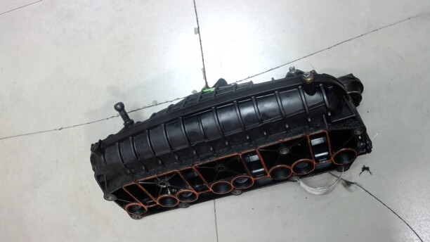Впускной коллектор в сборе для Volkswagen Passat B6 2005 - 2010