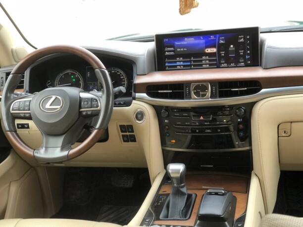 Lexus LX III · 2-й рестайлинг, 2016 г.