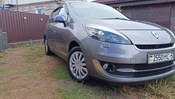 Renault Grand Scenic III · Рестайлинг, 7 мест, 2012 г.