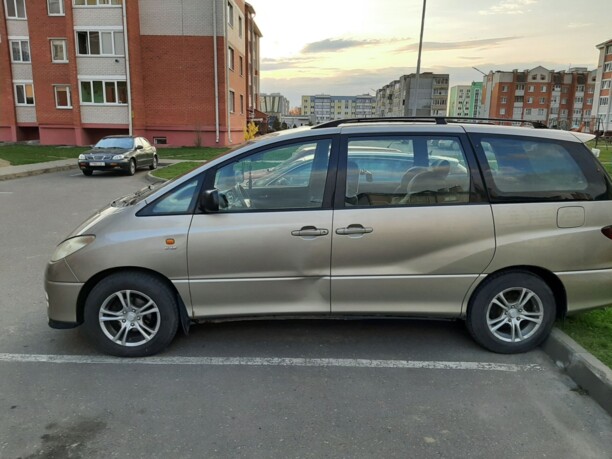 Toyota Previa II (XR30, XR40), 7 мест, 2002 г.