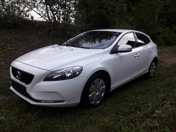 Volvo V40 II · Рестайлинг, 2017 г.