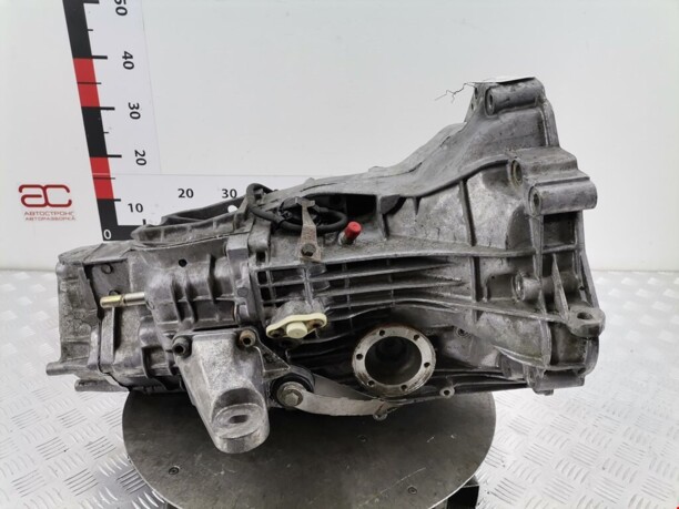 Механическая коробка переключения передач в сборе для Audi 80 B3 1986 - 1991
