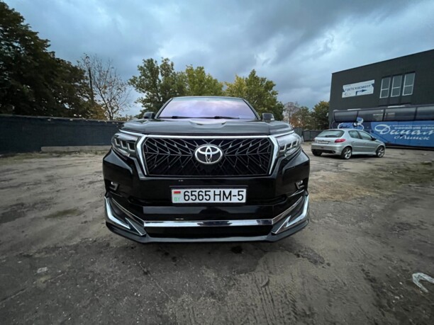 Toyota Land Cruiser Prado J150, 7 мест, 2010 г.