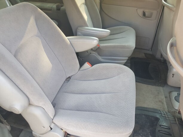 Dodge Grand Caravan IV, 7 мест, 2002 г.