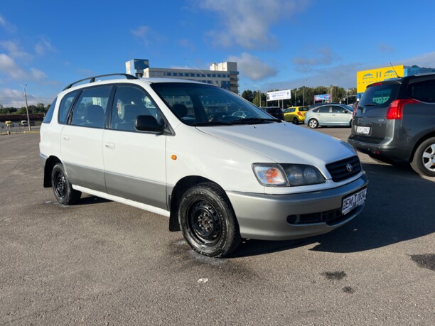 Toyota Picnic I, 2000 г.