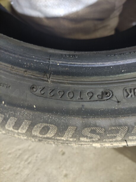 Легковые шины Bridgestone 205/55 R16 2 шт.