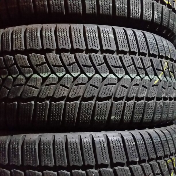 Легковые шины Firestone Winterhawk-3 225/45 R17 4 шт.