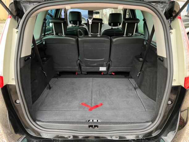 Renault Grand Scenic III · 2-й рестайлинг, 7 мест, 2014 г.