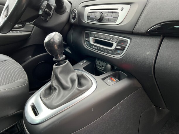 Renault Grand Scenic III · 2-й рестайлинг, 7 мест, 2014 г.