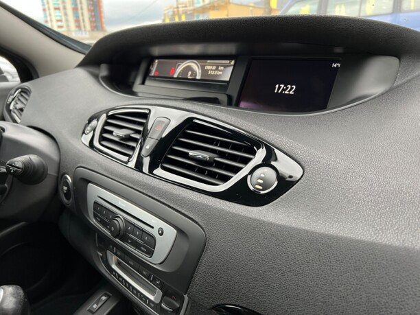 Renault Grand Scenic III · 2-й рестайлинг, 7 мест, 2014 г.