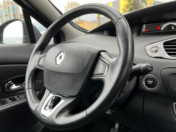 Renault Grand Scenic III · 2-й рестайлинг, 7 мест, 2014 г.
