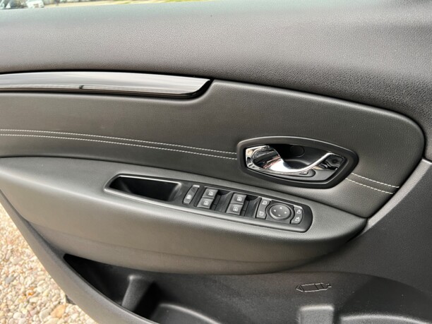 Renault Grand Scenic III · 2-й рестайлинг, 7 мест, 2014 г.