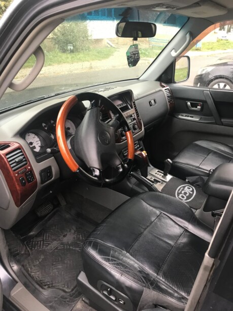 Mitsubishi Montero III · Рестайлинг, 7 мест, 2005 г.