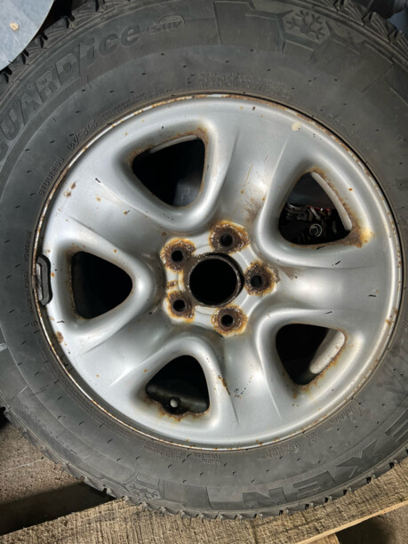 Легковые шины Nexen win guard ice 215/70 R16 4 шт.