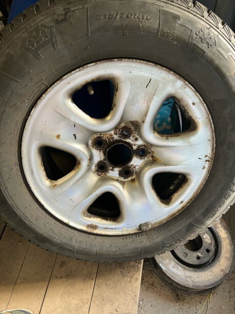 Легковые шины Nexen win guard ice 215/70 R16 4 шт.