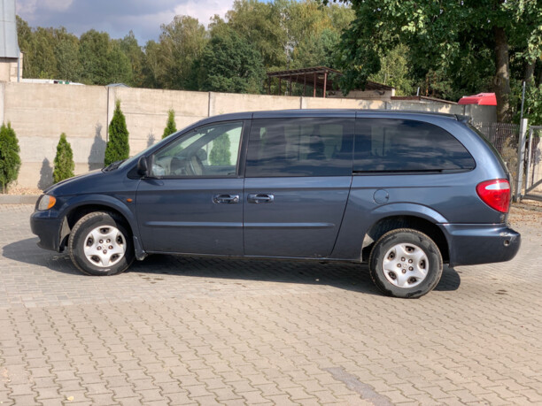 Dodge Grand Caravan IV, 7 мест, 2001 г.