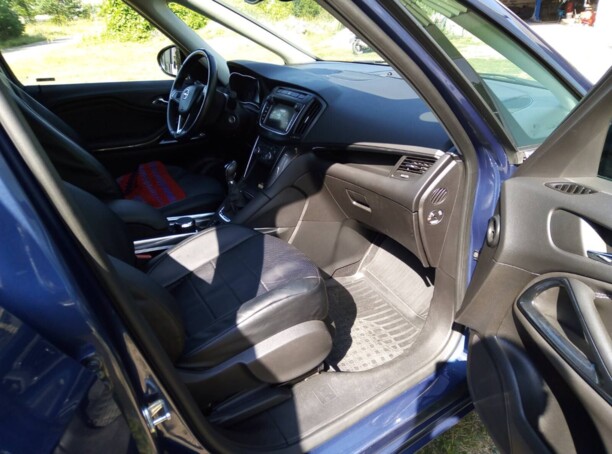Opel Zafira C · Рестайлинг, 2017 г.