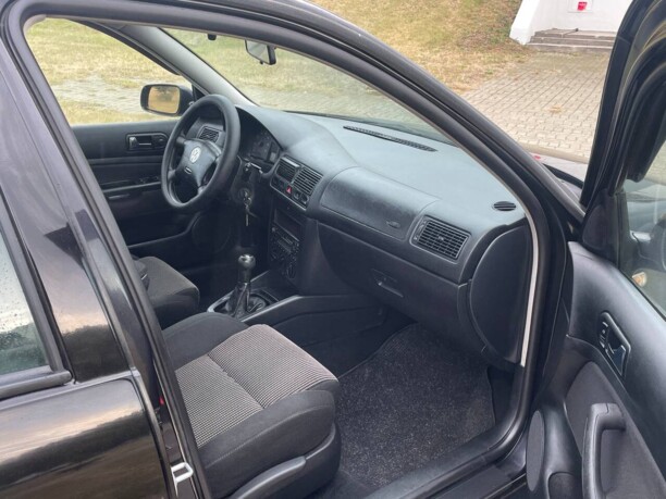 Volkswagen Golf IV, 2001 г.