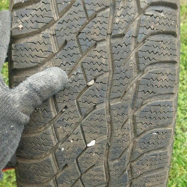 Легковые шины Viatti 225/65 R17 4 шт.