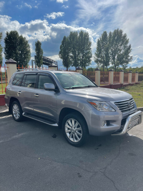 Lexus LX III, 7 мест, 2008 г.