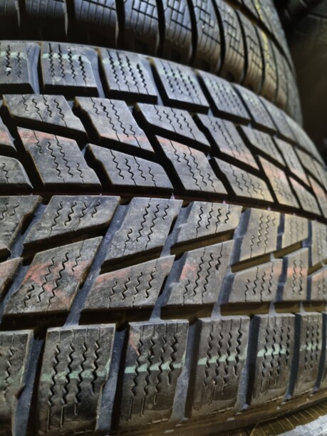 Легковые шины Bridgestone Blizzak LM-22 255/40 R19 2 шт.